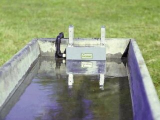 Waterbakken / weidepompen